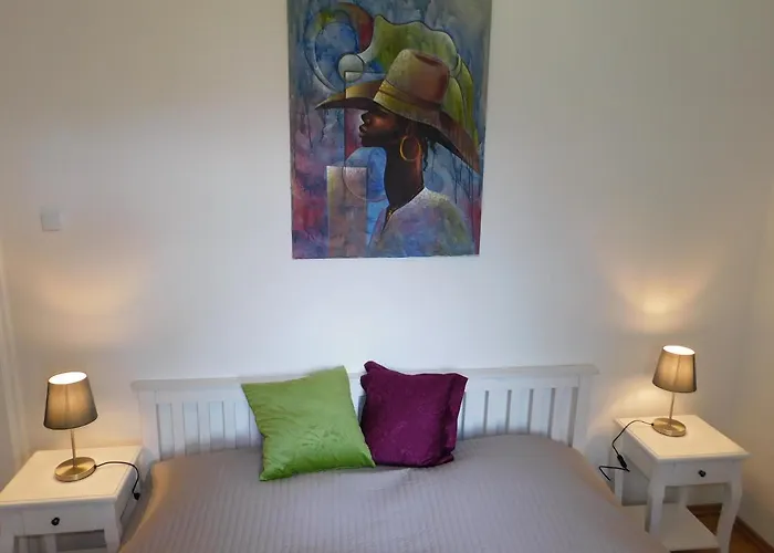 アパート Four Seasons 